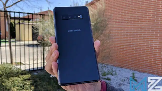 Imagen trasera Samsung Galaxy S10 Plus